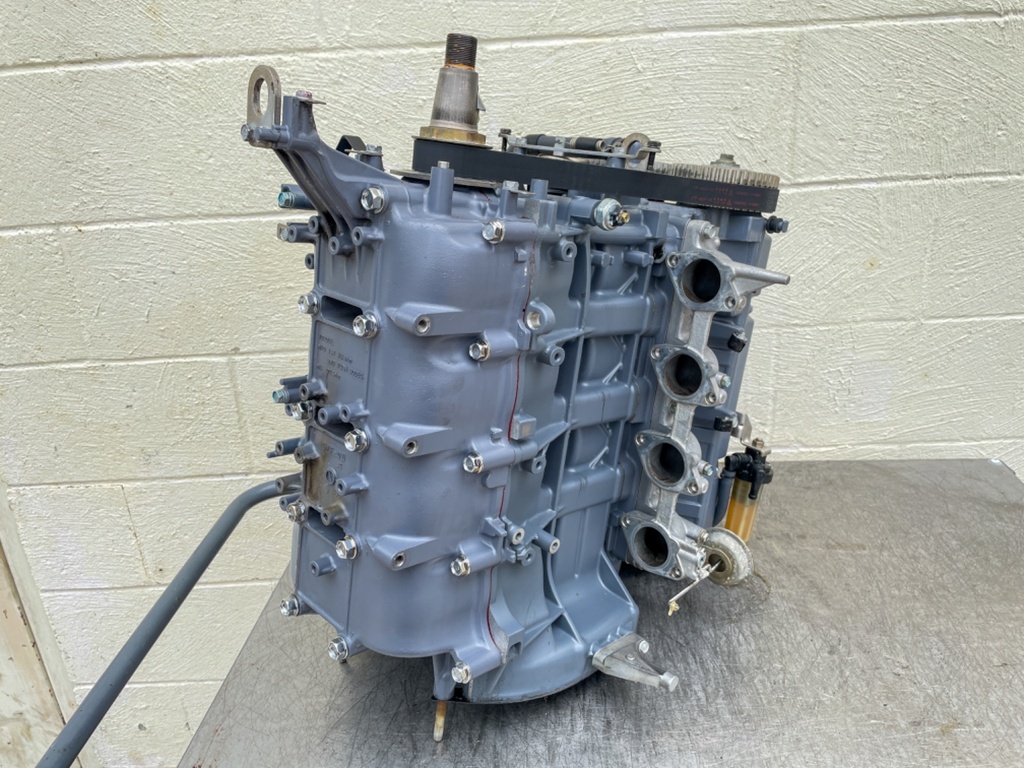 2001 - 2004 Yamaha F 80 90 100 HP 4 Stroke Outboard Powerhead Crankcase Assembly