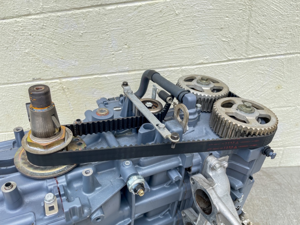 2001 - 2004 Yamaha F 80 90 100 HP 4 Stroke Outboard Powerhead Crankcase Assembly