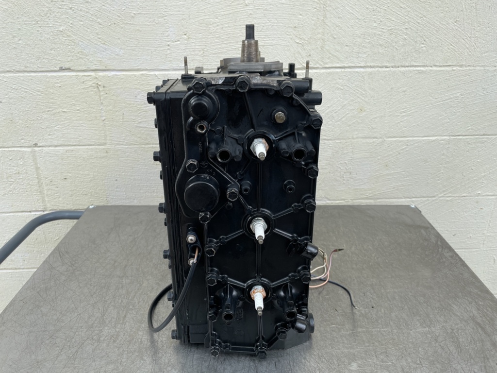 1990 Mercury 75 HP 2 Stroke Outboard Powerhead 13589T93 - Good Compression