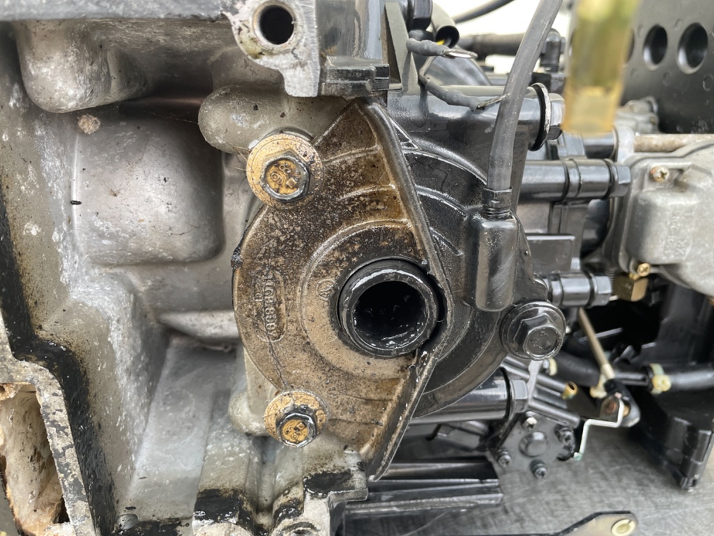 1990 Mercury 75 HP 2 Stroke Outboard Powerhead 13589T93 - Good Compression