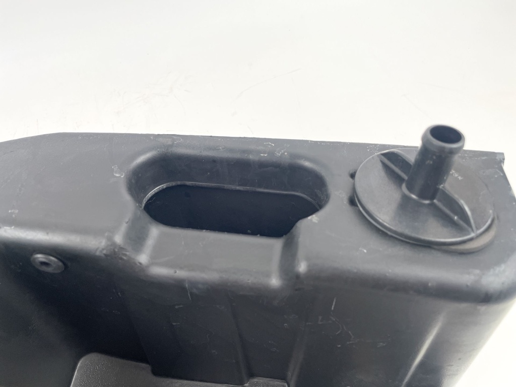 2003 Mercury 200 HP 2 Stroke Outboard Intake Attenuator Assembly 881909T3 OEM