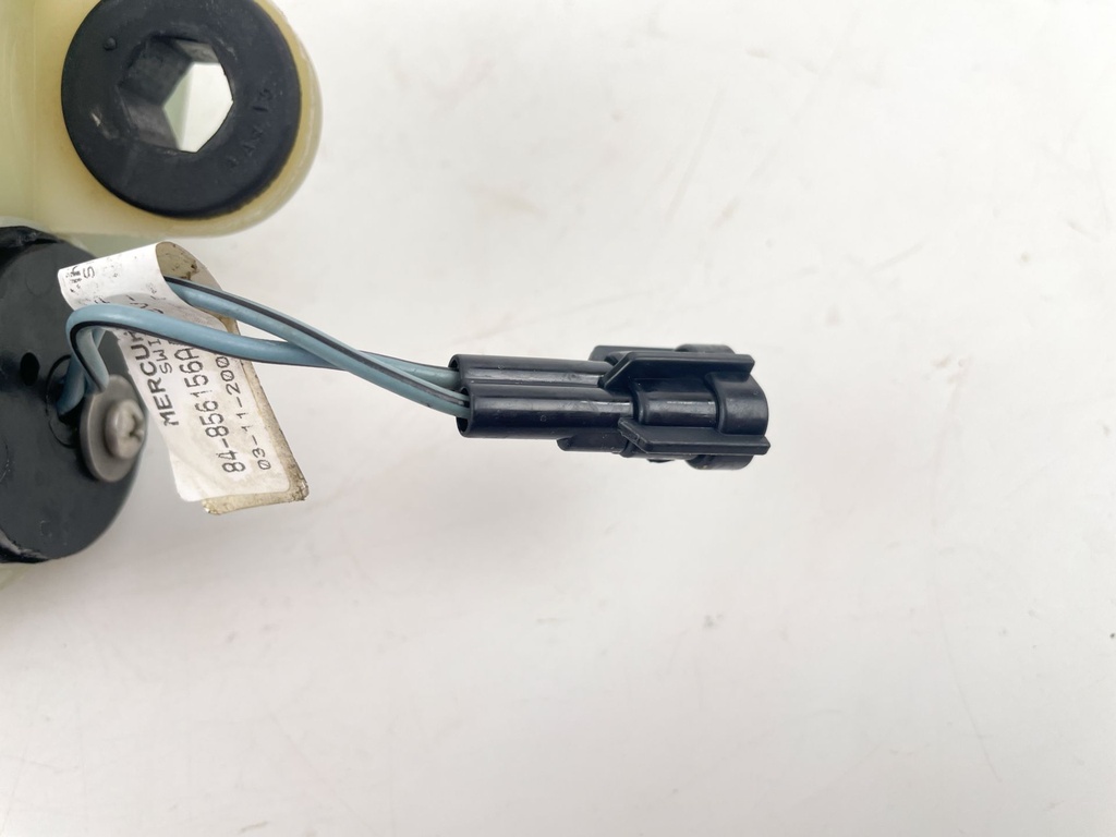 2003 Mercury 200 HP 2 Stroke Outboard Oil Tank 884525T1 OEM