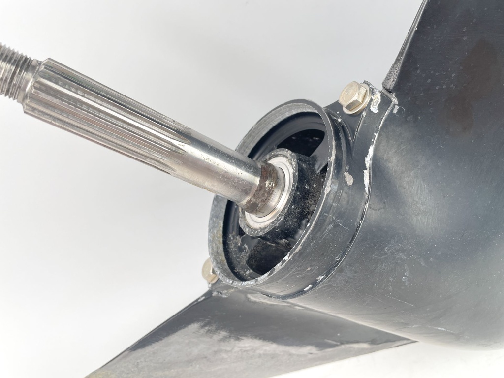 1987-97 Mercury 75 80 90 HP 2 Stroke 20" Lower Unit Gear Case 2.31:1