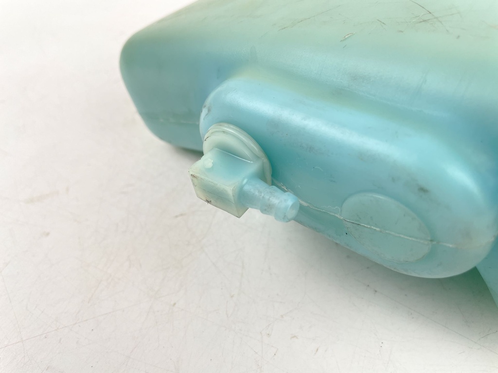 1990 Mercury 75 HP 2 Stroke Outboard Oil Tank 8627A7 OEM