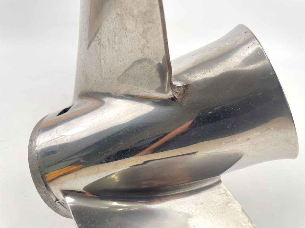 Mercury Quicksilver Laser II 20P Stainless Steel Prop Propeller 48-16990A40