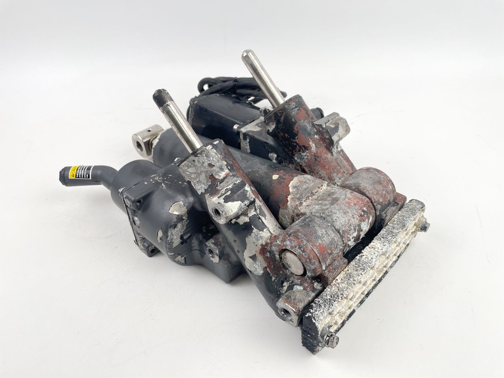 1989 Mercury 150 HP 2 Stroke Outboard Power Trim Tilt Unit 3 Wire - Needs Motor