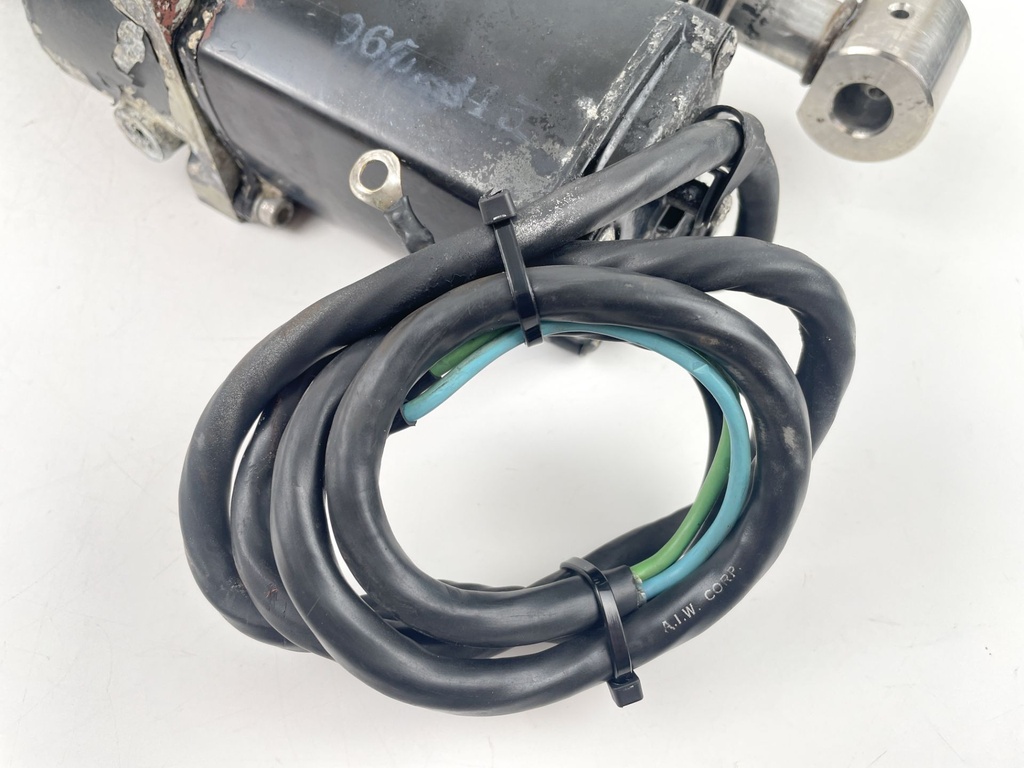 1989 Mercury 150 HP 2 Stroke Outboard Power Trim Tilt Unit 3 Wire - Needs Motor