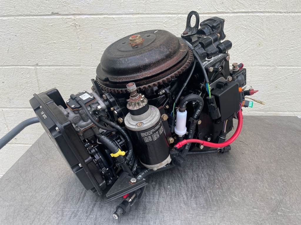 2005 Johnson 50 HP 2 Stroke Outboard Powerhead 0437342 OEM