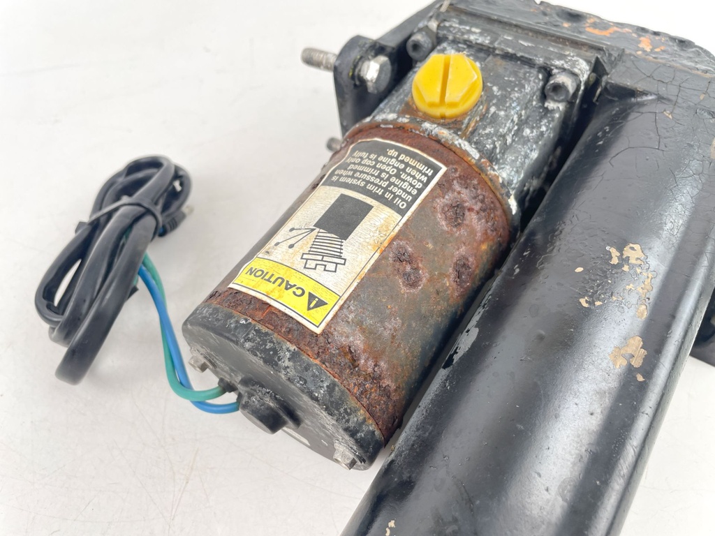 830150T2 Mercury 40 50 60 HP 2 Stroke Outboard Power Trim Tilt Unit Assembly 8M0055011