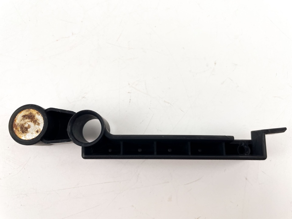 2008 Mercury 40 HP 4 Stroke Outboard Back Latch Handle Assembly 822426T02 OEM