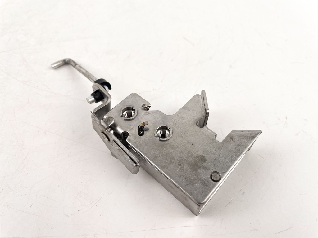 2008 Mercury 40 HP 4 Stroke Outboard Back Latch Handle Assembly 822426T02 OEM