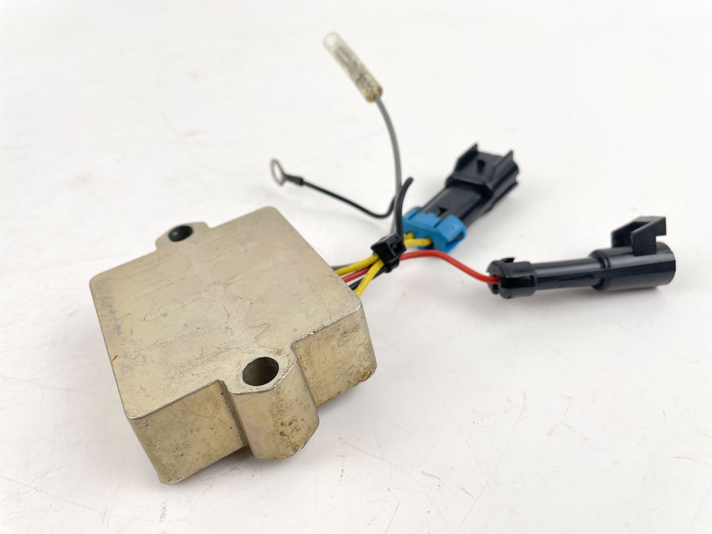 2008 Mercury 40 HP 4 Stroke Outboard Voltage Regulator 893640T01 OEM