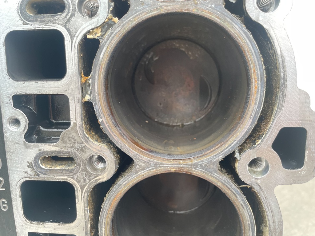 2008 Mercury 40 HP 4 Stroke Outboard Crankcase Short Block Assembly 893678T03 OEM