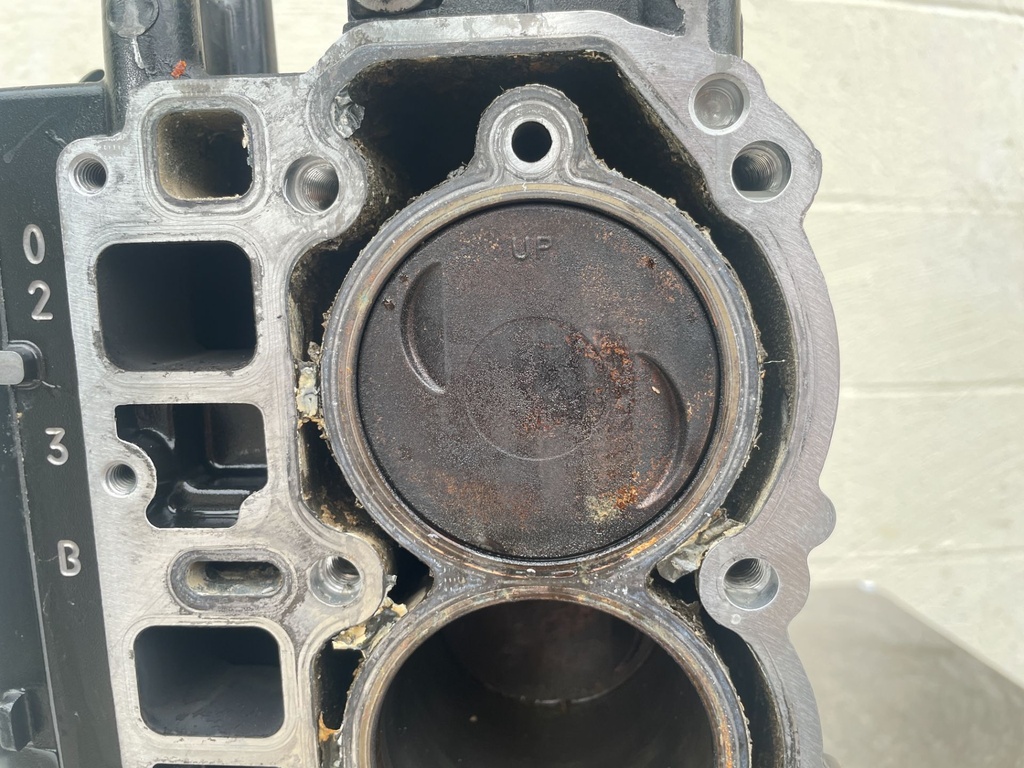 2008 Mercury 40 HP 4 Stroke Outboard Crankcase Short Block Assembly 893678T03 OEM