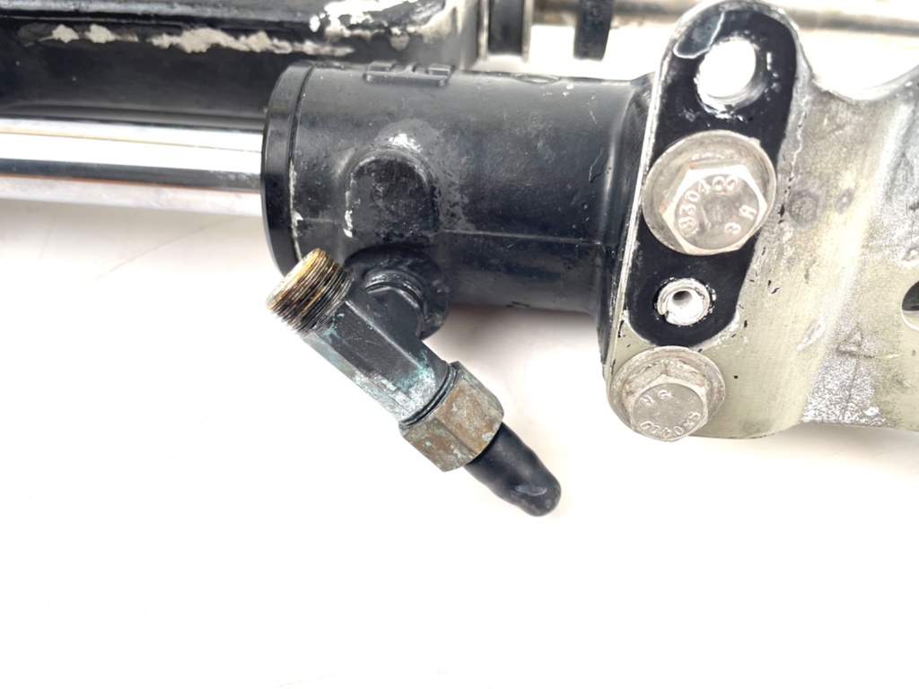 2006 Evinrude 225 HP 2 Stroke Outboard Hydraulic Steering Cylinder HC-5340-42 OEM