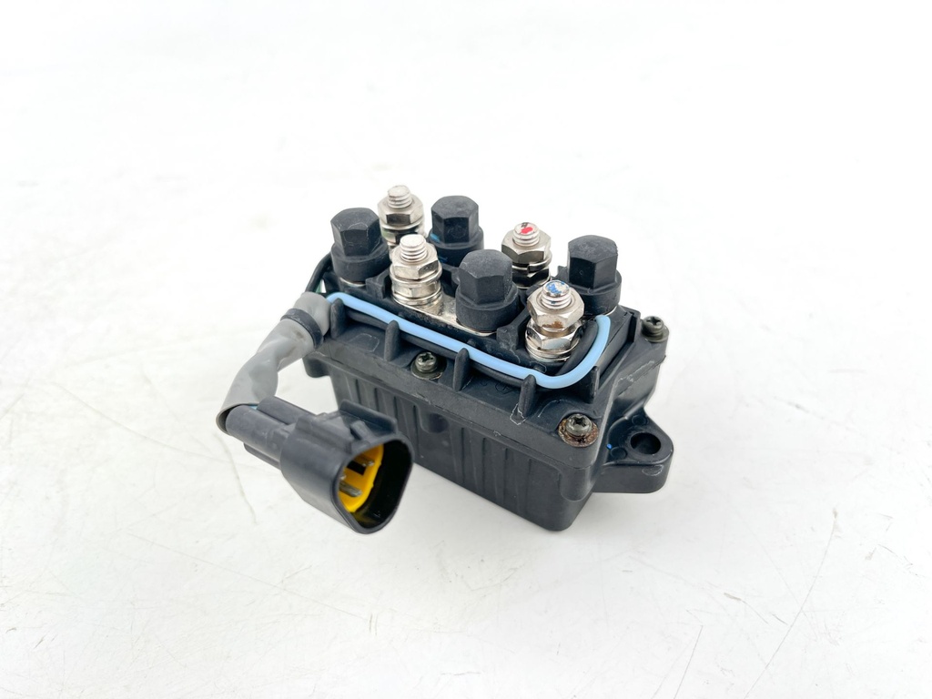 2001 Yamaha 225 HP 2 Stroke Outboard Trim Tilt Relay 61A-81950-00-00 OEM