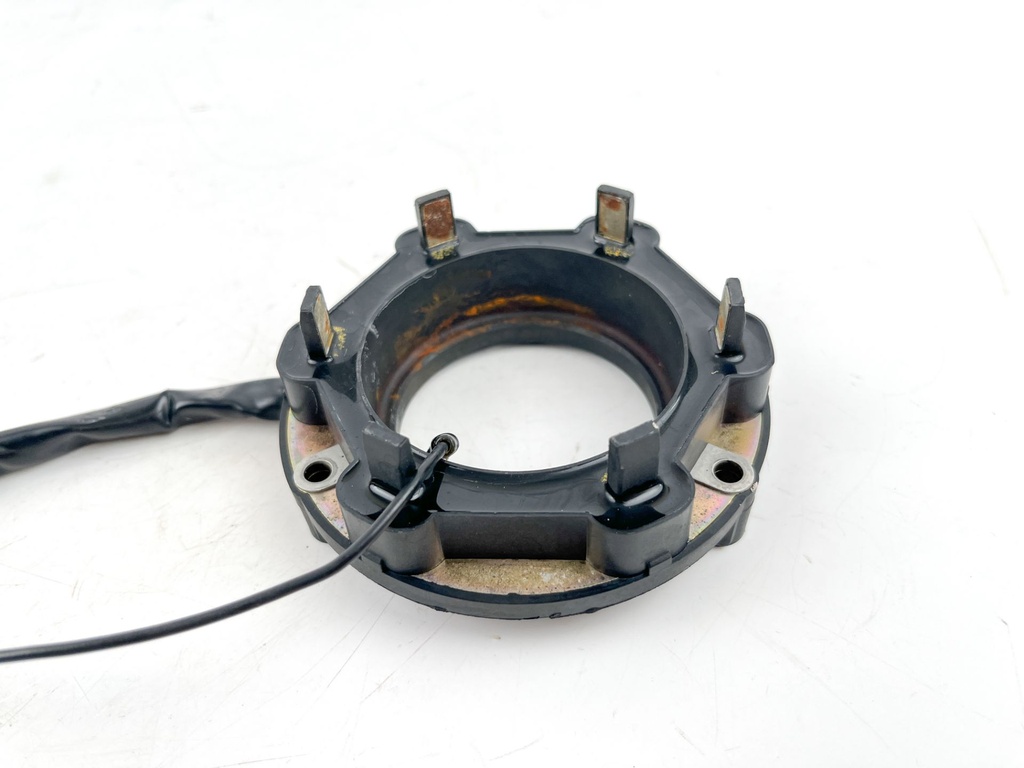 2001 Yamaha 225 HP 2 Stroke Outboard Coil Pulser 61A-85580-01-00 OEM