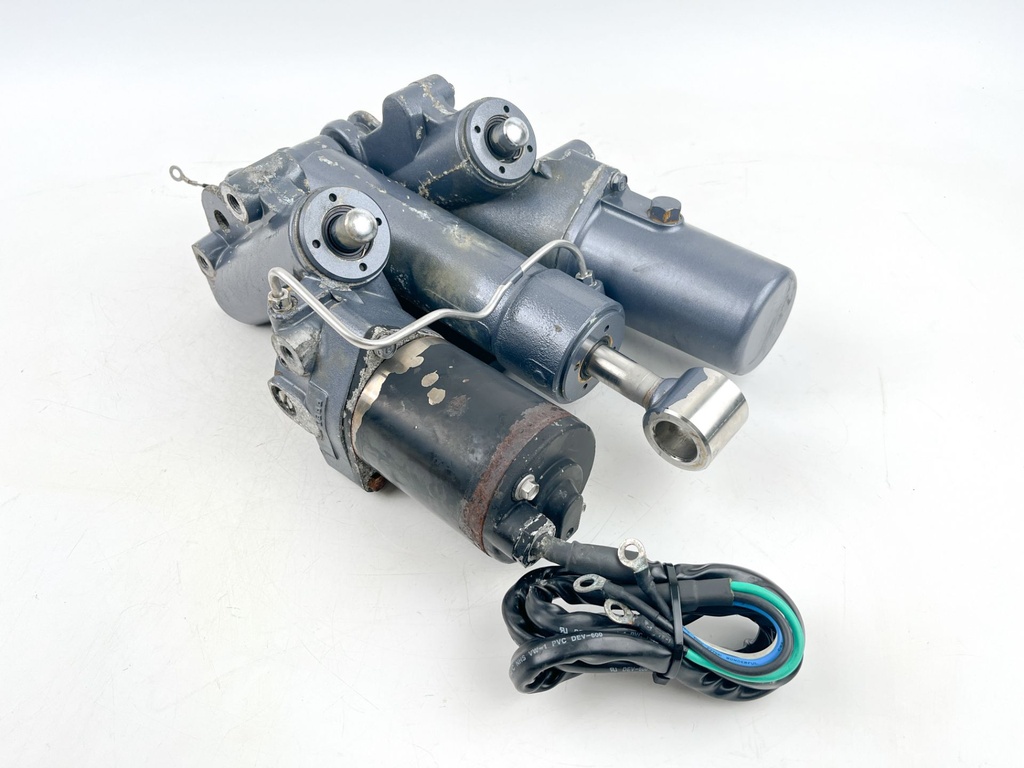 2001 Yamaha 225 HP 2 Stroke Outboard Power Trim Tilt Unit 61A-43800-25-4D - Repair