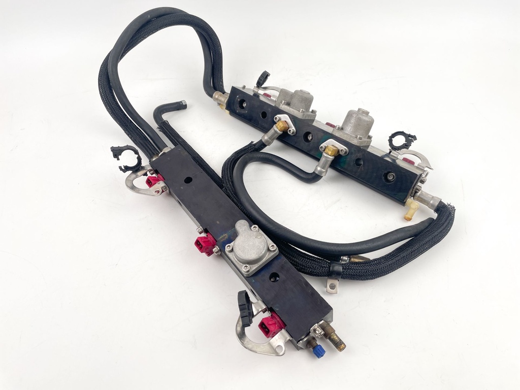 2001 Mercury 225 HP 2 Stroke Outboard Fuel Injector Set W/ Rail 884429A8 OEM