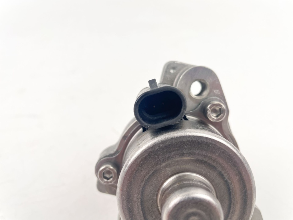 2001 Mercury 225 HP 2 Stroke Outboard Oil Pump 857149T2 OEM