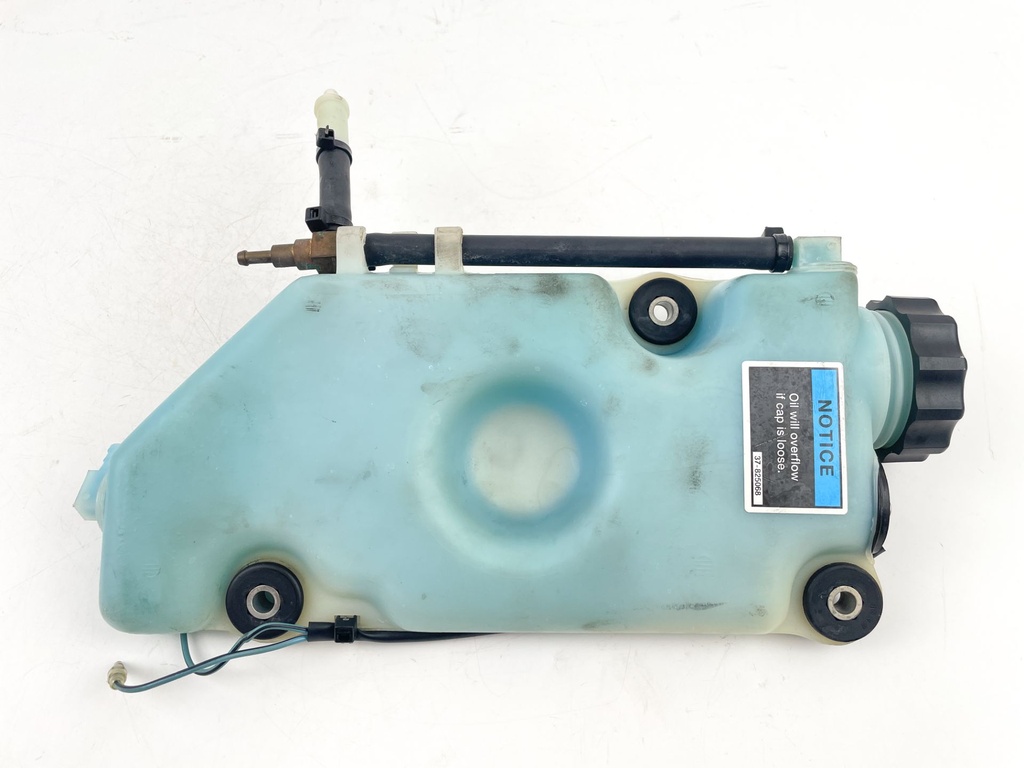 2001 Mercury 225 HP 2 Stroke Outboard Oil Tank 830889A4 OEM