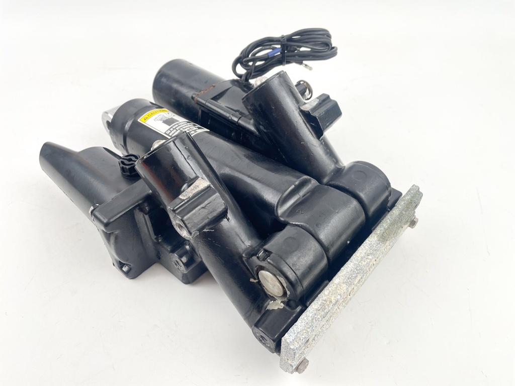 2001 Mercury 225 HP 2 Stroke Outboard Power Trim Tilt Unit 8M0168222 OEM