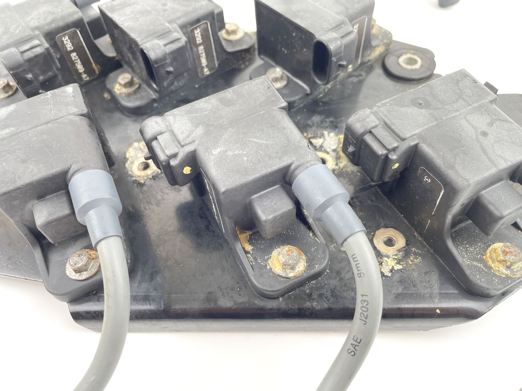 2003 Mercury 200 HP 2 Stroke Outboard Ignition Coil Set W/ Plate 827509T7 OEM