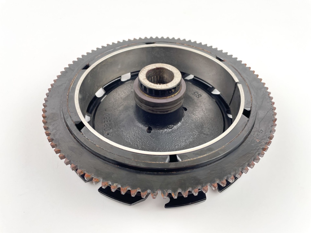 2003 Mercury 200 HP 2 Stroke Outboard Engine Flywheel Assembly 859238T4 OEM