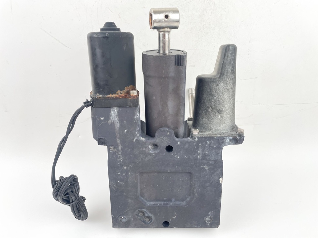 2003 Mercury 200 HP 2 Stroke Outboard Power Trim Tilt Unit 855998A3 Parts