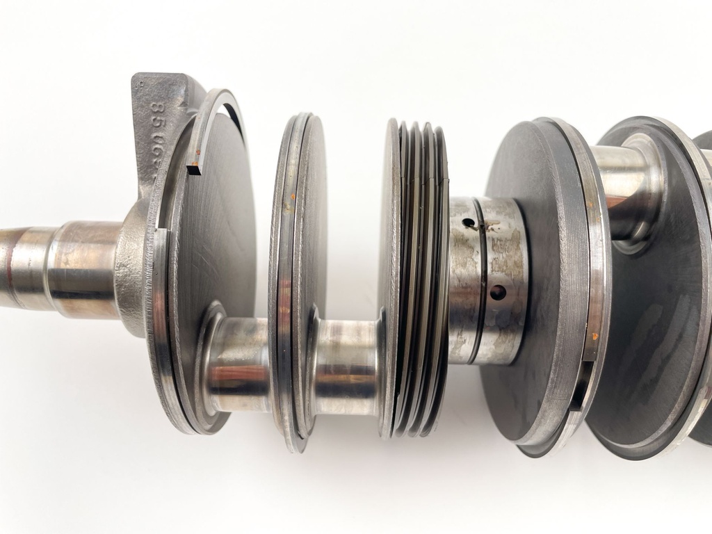 2003 Mercury 200 HP 2 Stroke Outboard Crankshaft 850690T2 OEM