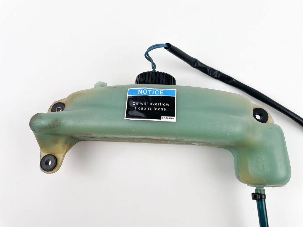 2003 Mercury 200 HP 2 Stroke Outboard Oil Tank 994436 OEM