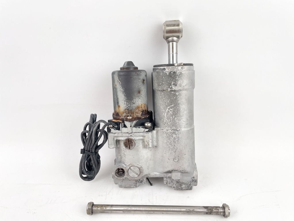 Johnson Evinrude 40 48 50 HP Power Trim & Tilt Unit 0438135 0435903