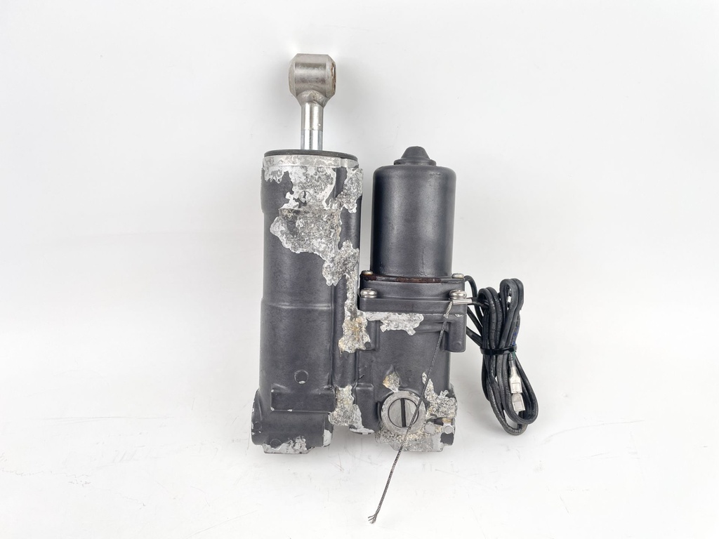 Johnson Evinrude 40 48 50 HP Power Trim & Tilt Unit 0438135 0435903