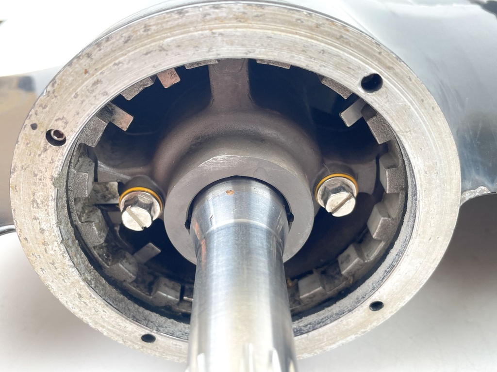 2006 Mercury 275 HP 4 Stroke Verado 30" XXL Lower Unit Gear Case 880686T16