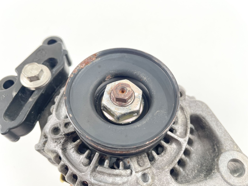 1999 Mercury 225 HP 2 Stroke Outboard Alternator 821663A1 OEM