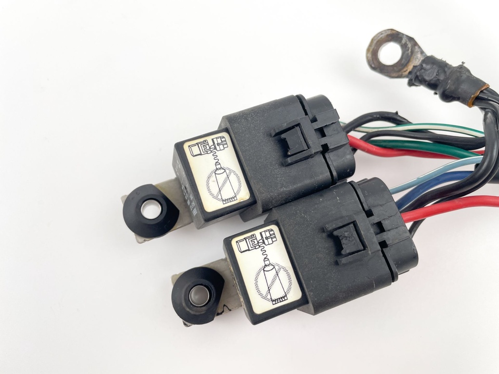 1999 Mercury 225 HP 2 Stroke Outboard Trim Relay Harness 826802A2 OEM