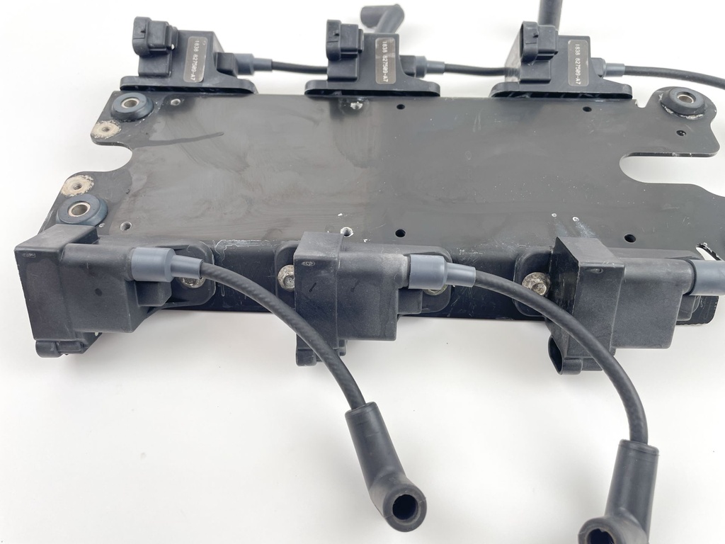 1999 Mercury 225 HP 2 Stroke Outboard Ignition Coil Set W/ Plate 827509T7 OEM