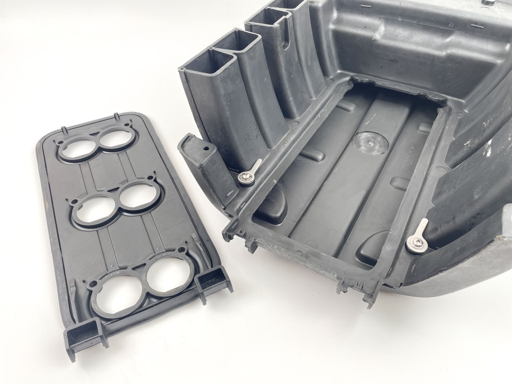 1999 Mercury 225 HP 2 Stroke Outboard Mount Attenuator Assembly 8184441 OEM