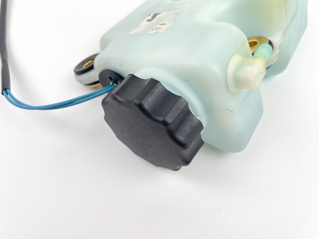 1999 Mercury 225 HP 2 Stroke Outboard Oil Tank 830889A1 OEM