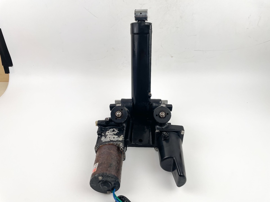 1999 Mercury 225 HP 2 Stroke Outboard Power Trim Tilt Unit 855998A11 OEM