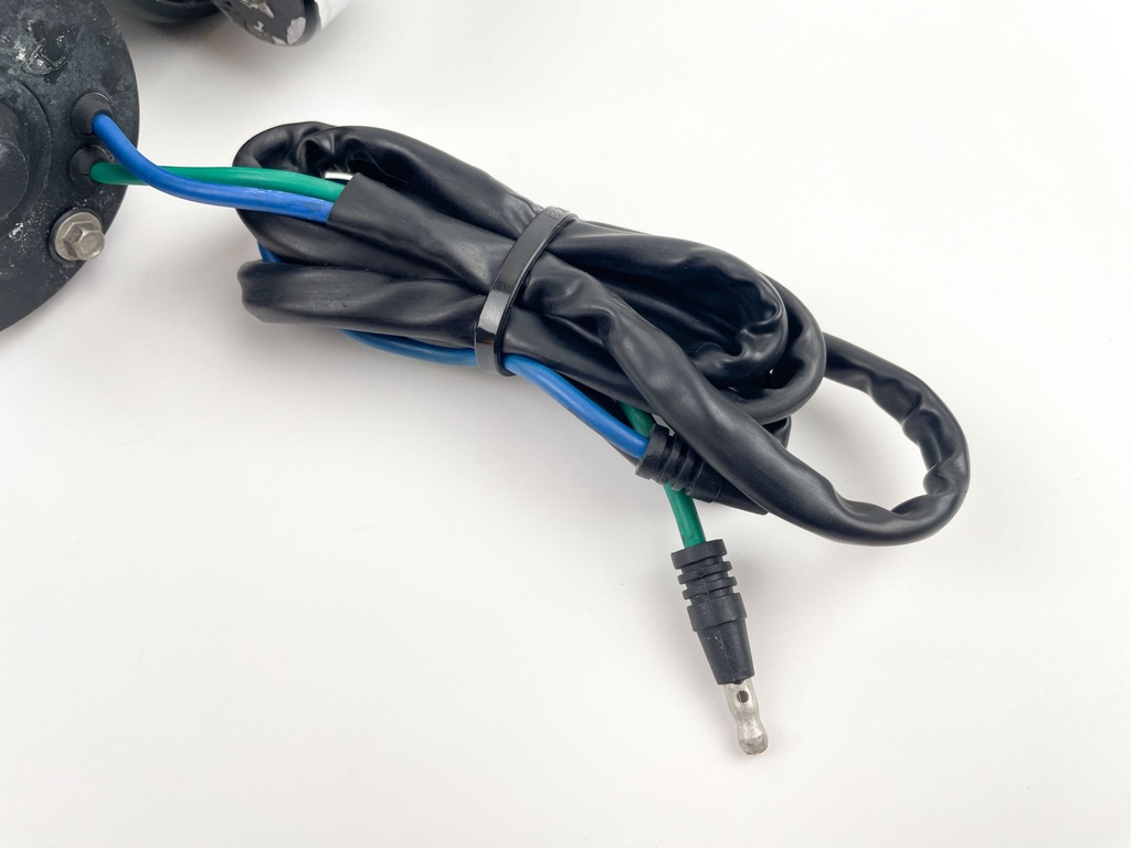 1999 Mercury 225 HP 2 Stroke Outboard Power Trim Tilt Unit 855998A11 OEM