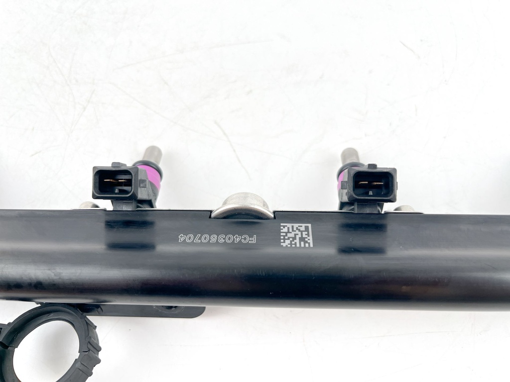 Mercury 250 HP 4 Stroke Verado Outboard Fuel Injector Set W/ Rail 8M0006027 OEM