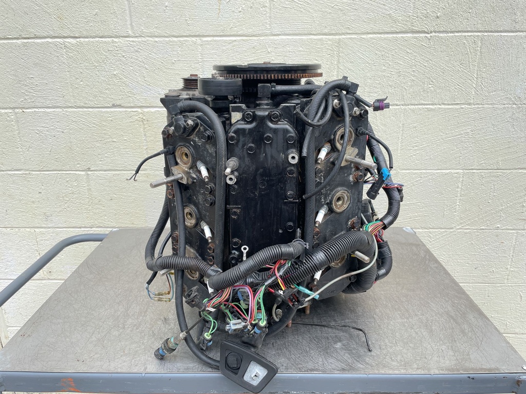 2001 Mercury 150 HP 2 Stroke Optimax Outboard Powerhead 879808T01 OEM