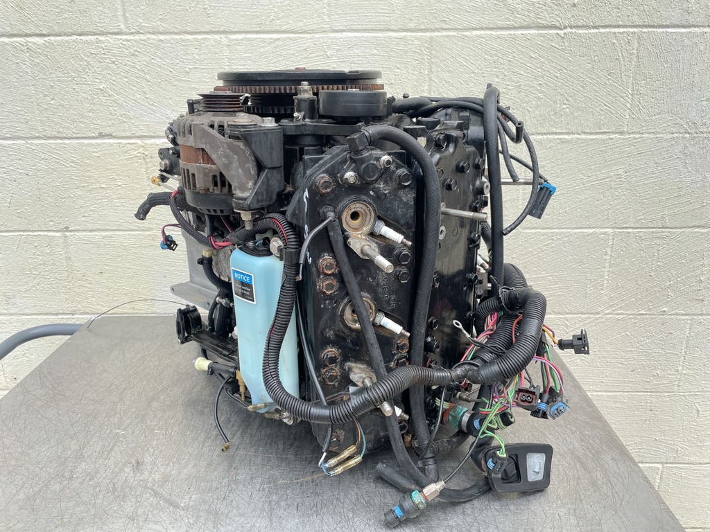 2001 Mercury 150 HP 2 Stroke Optimax Outboard Powerhead 879808T01 OEM