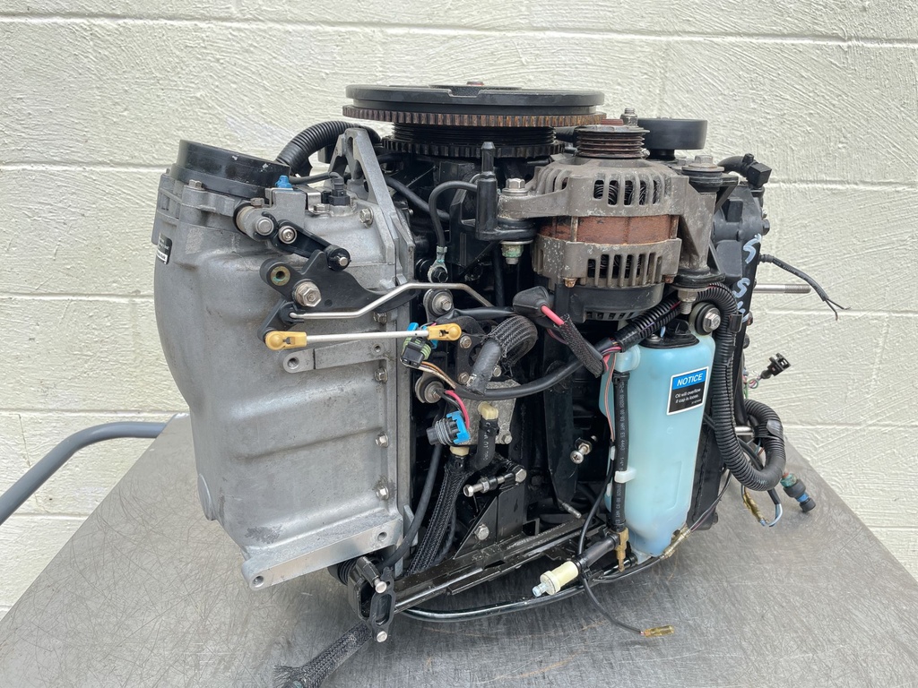 2001 Mercury 150 HP 2 Stroke Optimax Outboard Powerhead 879808T01 OEM