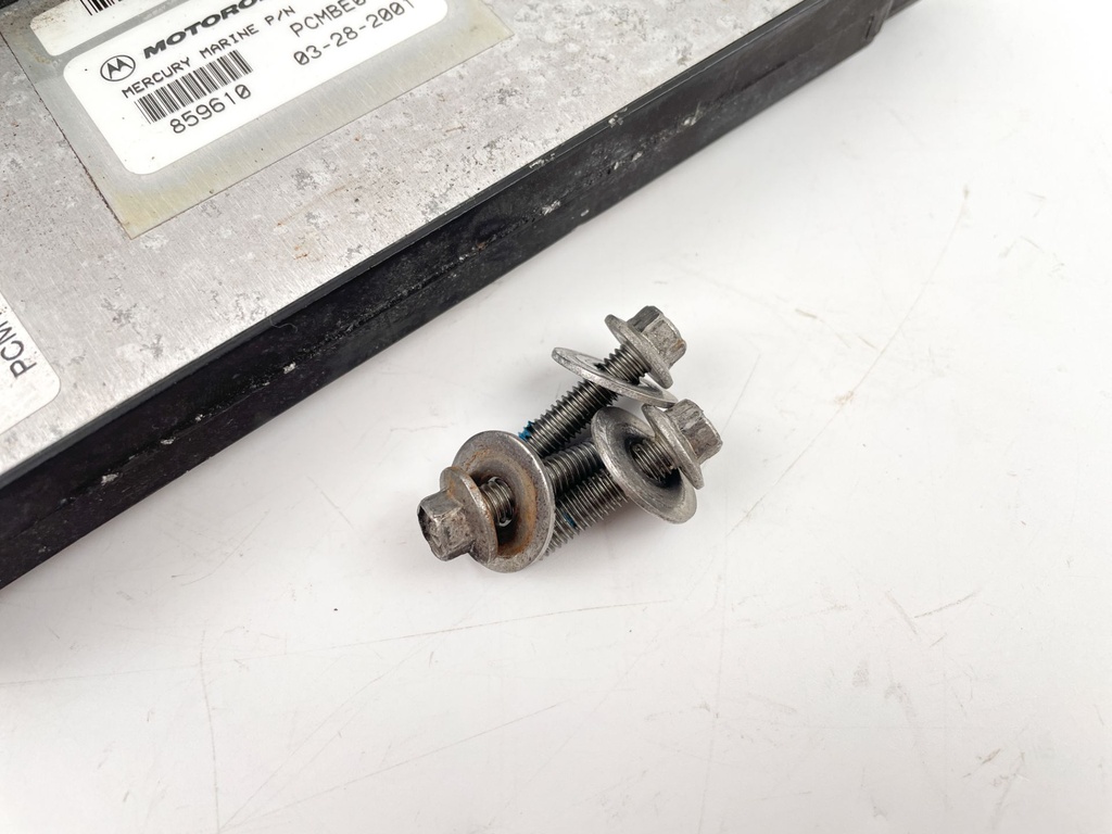 2001 Mercury 150 HP 2 Stroke Outboard Engine Control Unit ECU 85961056S OEM