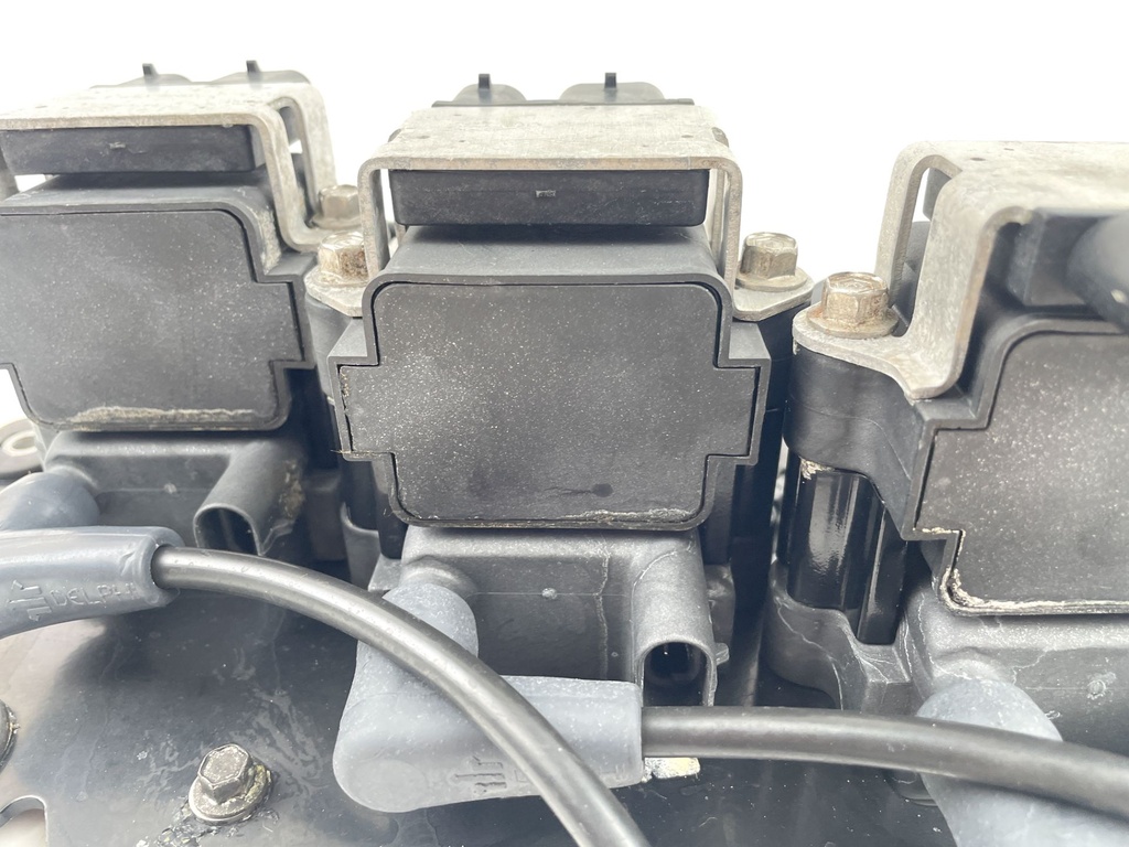 2001 Mercury 150 HP 2 Stroke Outboard Ignition Coil Set W/ Plate 856991A1 OEM