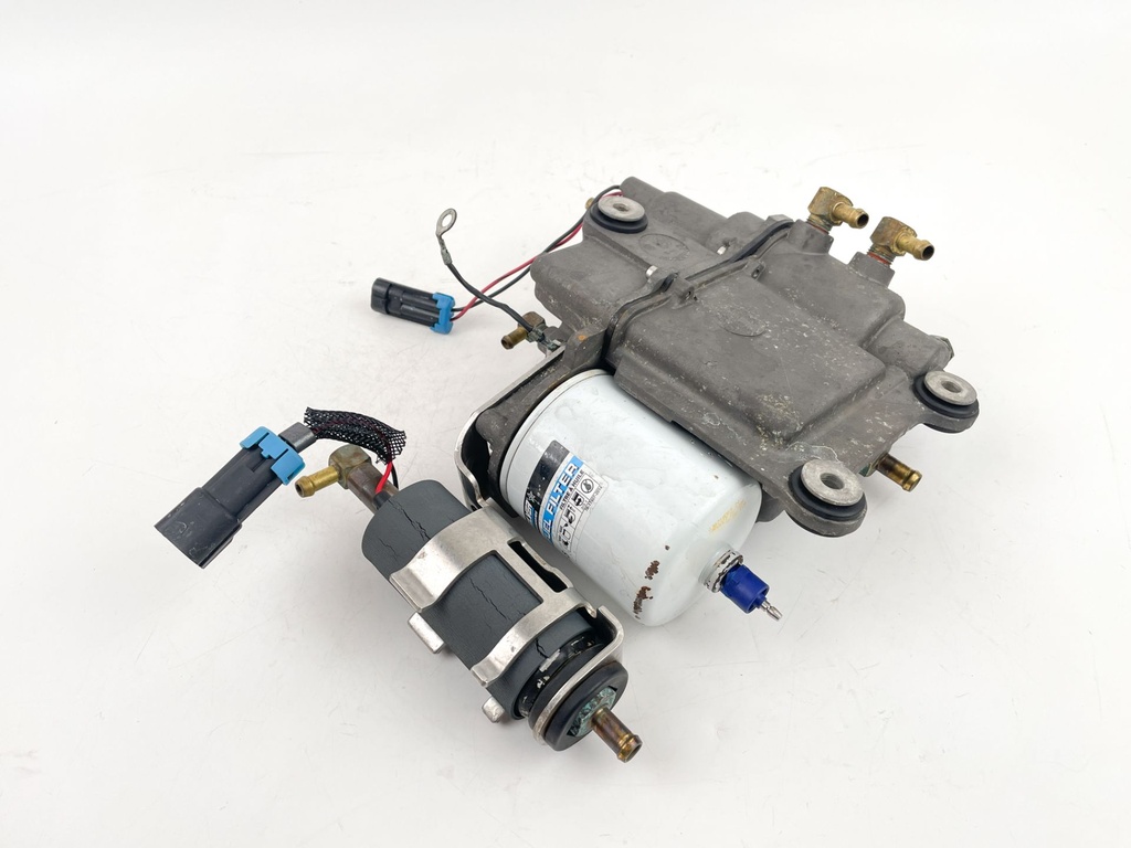 2001 Mercury 150 HP 2 Stroke Outboard Vapor Separator Tank VST 855432A1 OEM