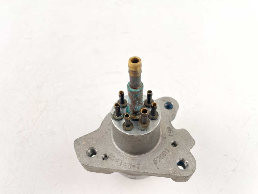 2001 Mercury 150 HP 2 Stroke Optimax Outboard Oil Pump 857149T2 OEM