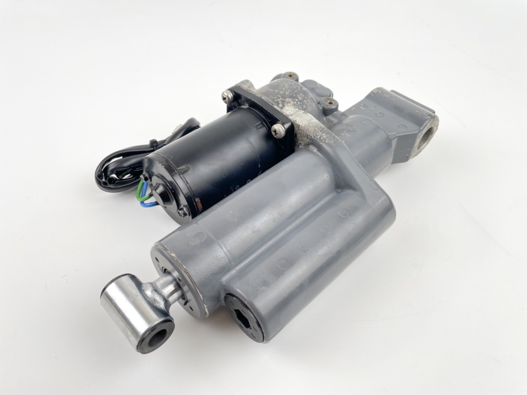 Honda 50 HP 4 Stroke Outboard Power Trim Tilt Unit 56000-ZV5-823ZA OEM